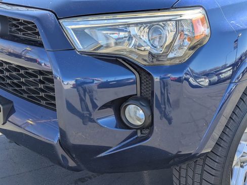Used 2016 Toyota 4Runner SR5 image 11