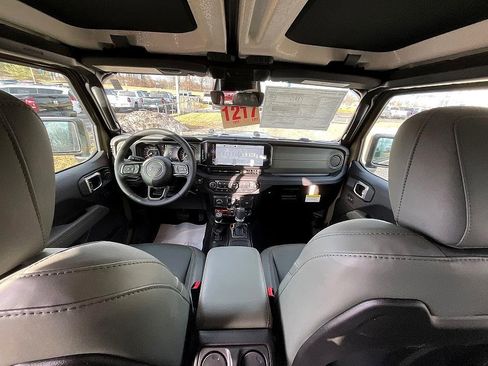 New 2026 Jeep Gladiator Mojave image 32