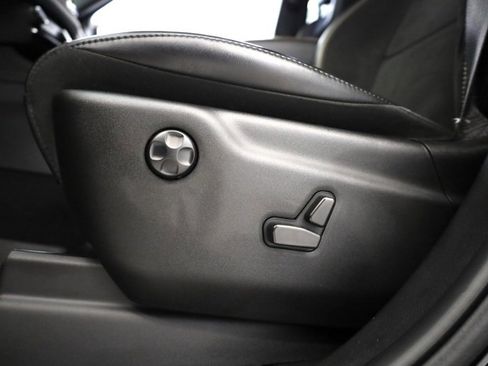 Used 2023 Dodge Durango R/T image 11