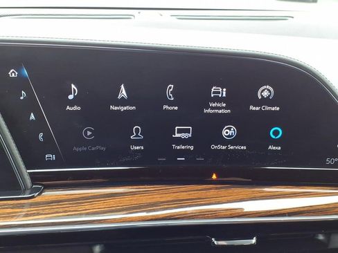 Used 2021 Cadillac Escalade Premium Luxury w/ Driver Assist Tech Package image 37