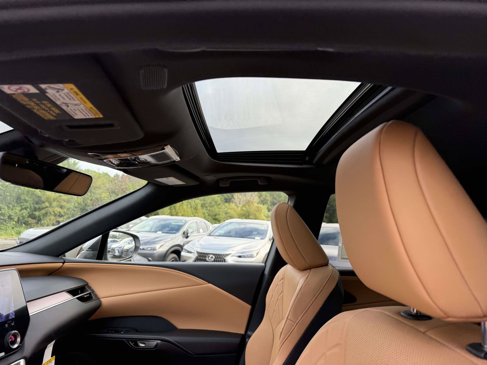 New 2026 Lexus RX 450h AWD image 16