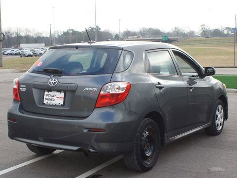 Used 2010 Toyota Matrix S image 13