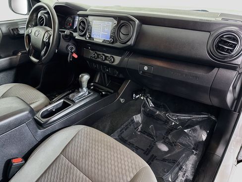Used 2021 Toyota Tacoma SR RWD image 29