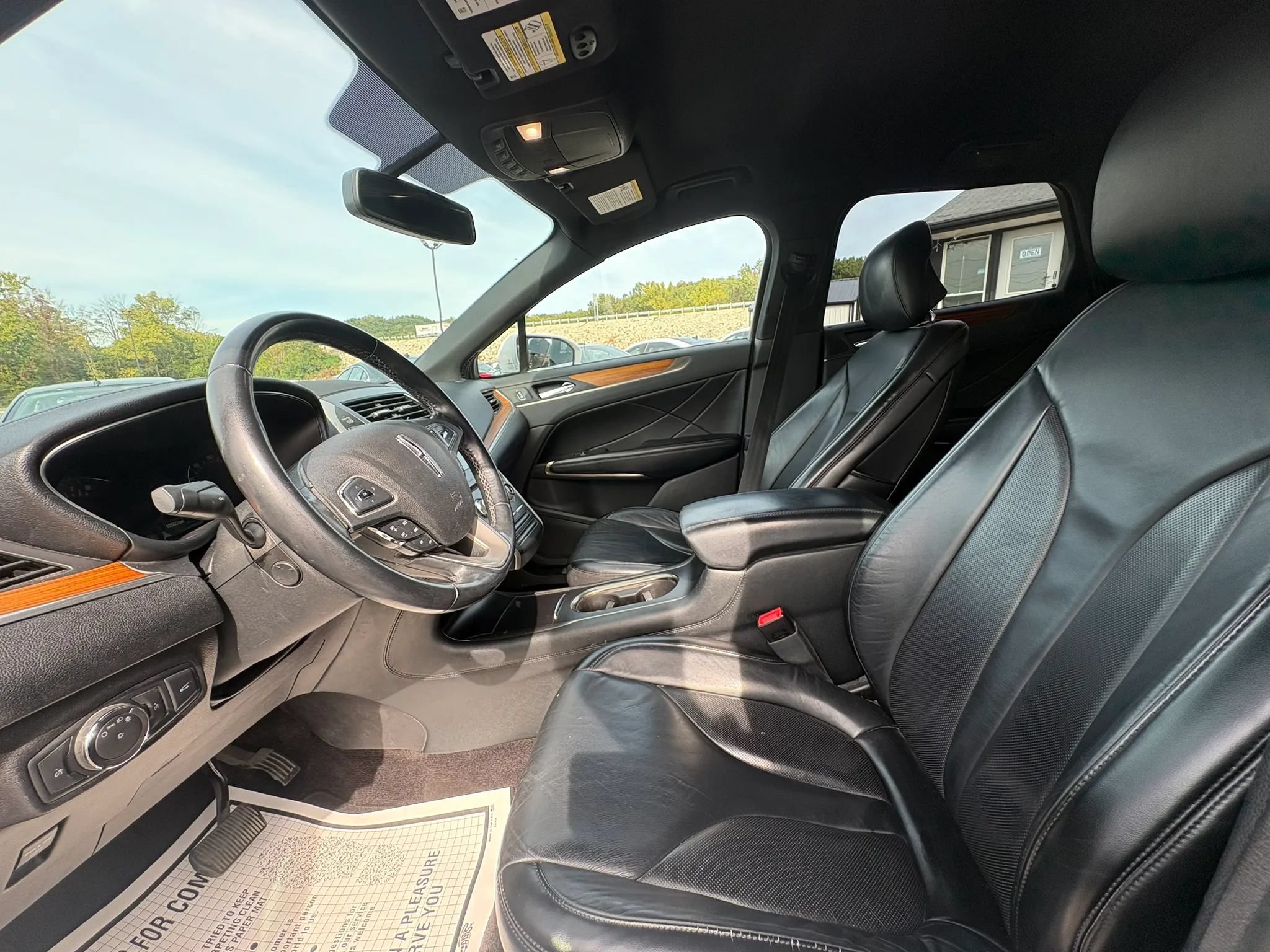 Used 2018 Lincoln MKC Select w/ Select Plus Package FWD image 15