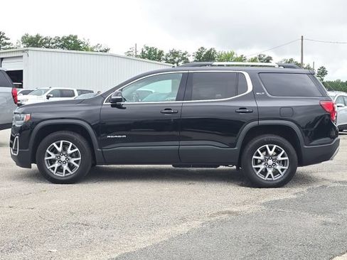 Used 2023 GMC Acadia SLT FWD image 2