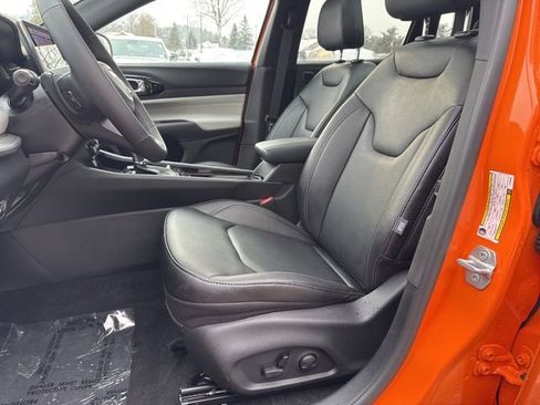 New 2026 Jeep Compass Limited w/ Sun, Sound & Navigation Group image 9