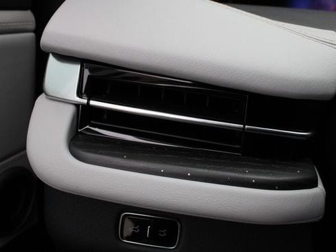 New 2026 Lincoln Navigator L Black Label AWD/4WD image 40