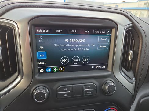 Used 2019 Chevrolet Silverado 1500 RST image 28