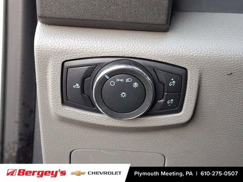 Used 2022 Ford F250 XL w/ Power Equipment Group image 27