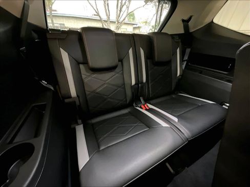 New 2026 Volkswagen Atlas Peak Edition image 27