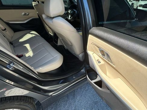 Used 2019 BMW 330i xDrive Sedan w/ Premium Package image 30