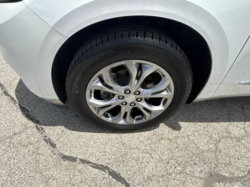 Certified 2019 Buick Enclave Avenir w/ Avenir Technology Package AWD/4WD image 10