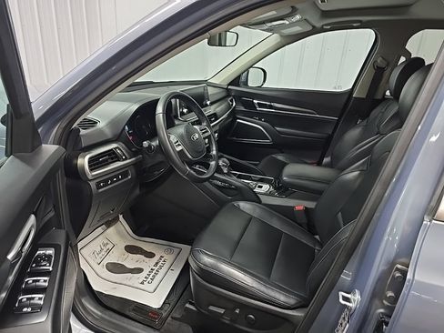 Used 2020 Kia Telluride S w/ S 8 Passenger Seating Package AWD/4WD image 29