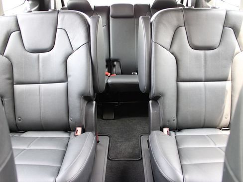 Used 2024 Kia Telluride EX w/ EX Captain's Chair Package AWD/4WD image 40