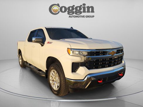 Used 2025 Chevrolet Silverado 1500 LT image 6