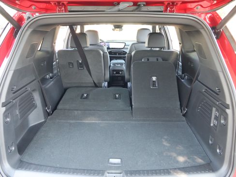 Used 2026 Buick Enclave Preferred w/ Power Package FWD image 35