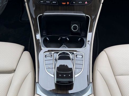 Used 2018 Mercedes-Benz GLC 300 4MATIC image 22