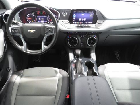 Used 2020 Chevrolet Blazer LT w/ Sound & Technology Package FWD image 16
