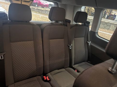 Used 2022 Ford Transit 350 XLT image 27