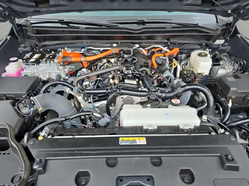 Used 2024 Toyota Tacoma TRD Sport w/ TRD Sport Upgrade Package AWD/4WD image 30