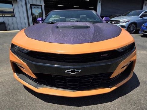 Used 2019 Chevrolet Camaro SS RWD image 2