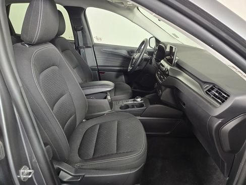 Used 2025 Ford Escape Active AWD/4WD image 11
