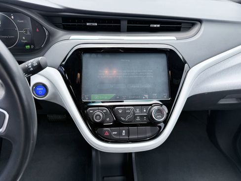 Used 2017 Chevrolet Bolt LT FWD image 11