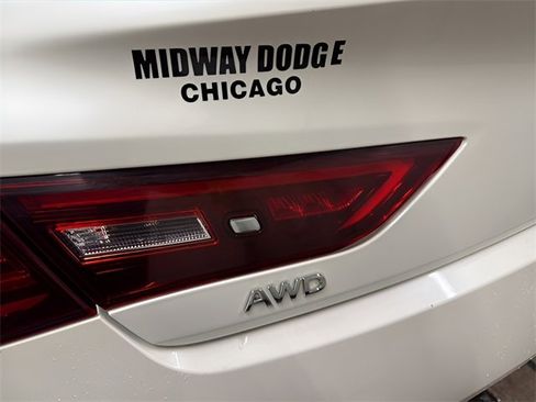 Used 2017 INFINITI Q60 w/ Premium Plus Package 3.0T image 8