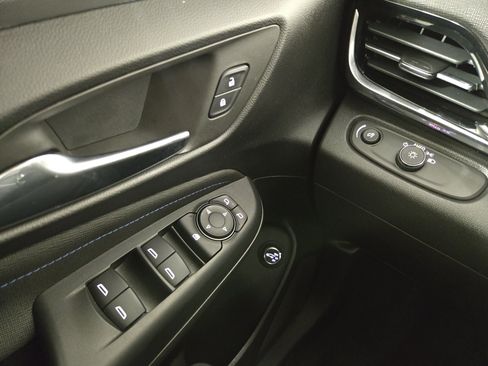 Used 2024 Buick Envista Sport Touring w/ Convenience I Package image 27