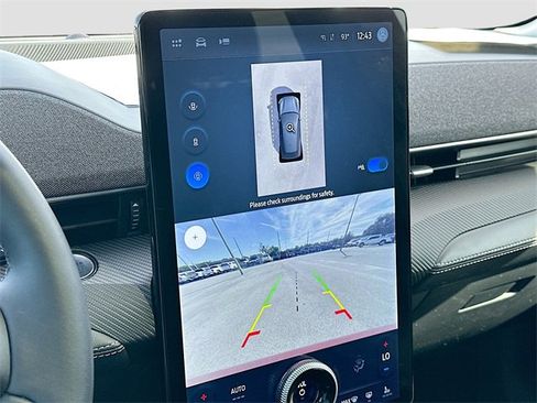 Used 2023 Ford Mustang Mach-E Premium image 14