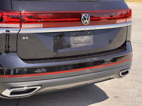Used 2024 Volkswagen Atlas SE FWD image 6