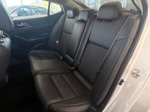 Used 2018 Nissan Maxima Platinum FWD image 22
