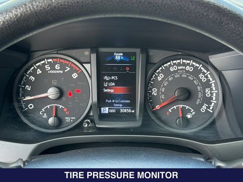Used 2021 Toyota Tacoma SR w/ SR Convenience Package RWD image 23