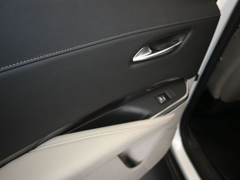 Used 2021 Cadillac XT4 Luxury FWD image 15