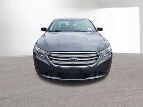 Used 2016 Ford Taurus SE image 25