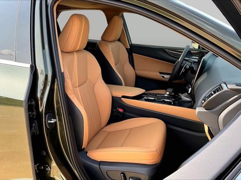 Used 2026 Lexus NX 350 AWD w/ Accessory Package (2T) image 9