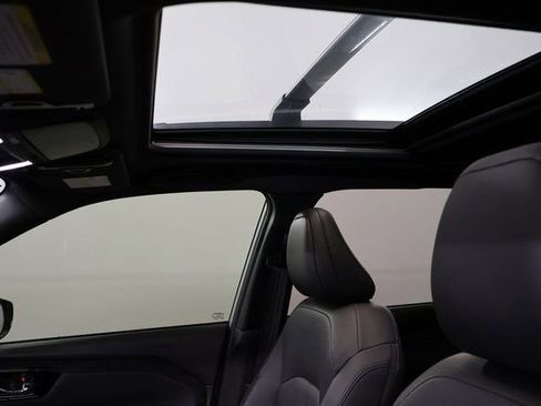 Certified 2025 Subaru Forester Limited image 13