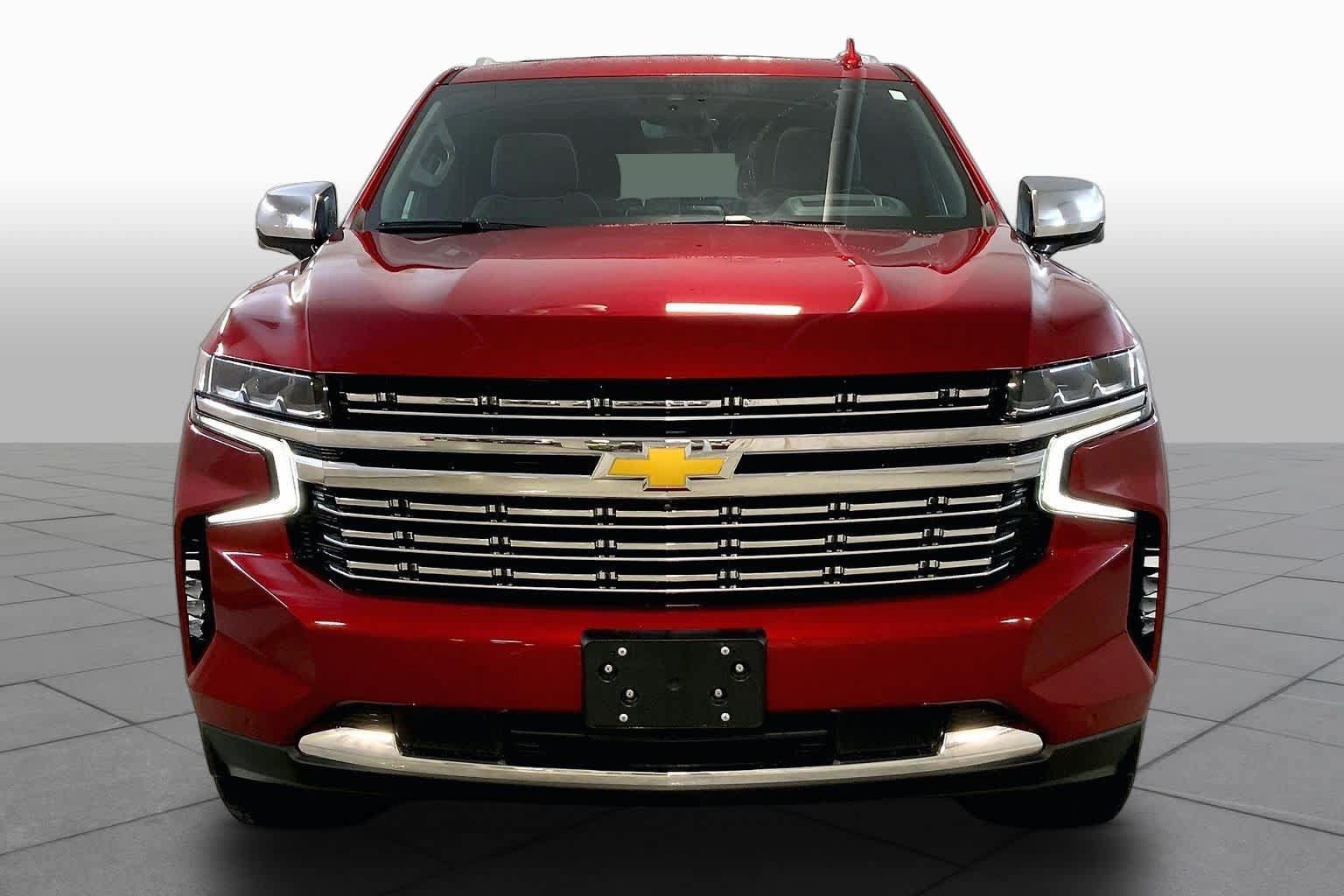 Used 2024 Chevrolet Tahoe Premier AWD/4WD image 3