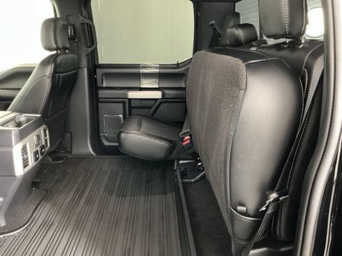 Used 2019 Ford F150 Lariat w/ Equipment Group 502A Luxury AWD/4WD image 31