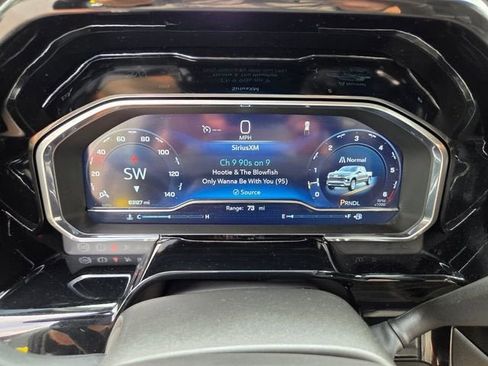 Used 2024 Chevrolet Silverado 1500 LT RWD image 27