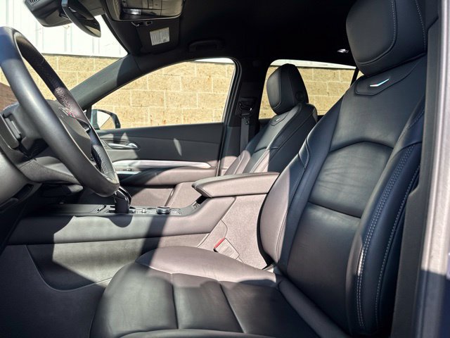 Used 2025 Cadillac XT4 Premium Luxury AWD/4WD image 16