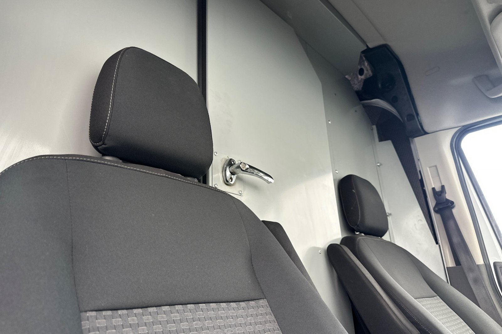 Used 2020 Ford Transit 250 Medium Roof w/ Load Area Protection Package RWD image 19