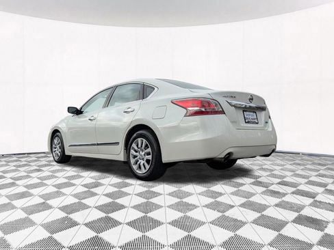 Used 2014 Nissan Altima 2.5 S image 9