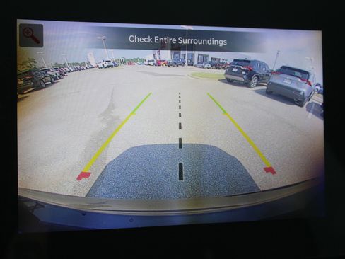 Used 2023 Jeep Wagoneer L Series III w/ Preferred Equipment Group image 7