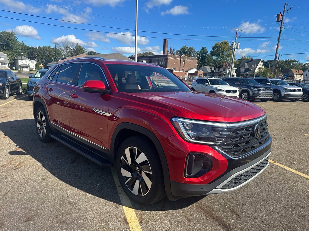 Used 2024 Volkswagen Atlas Cross Sport SEL AWD/4WD image 3