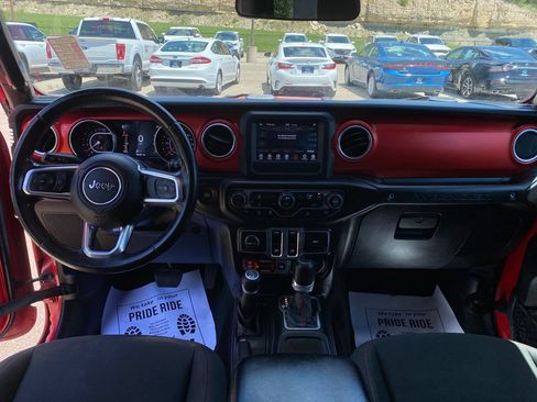 Used 2018 Jeep Wrangler Rubicon AWD/4WD image 19
