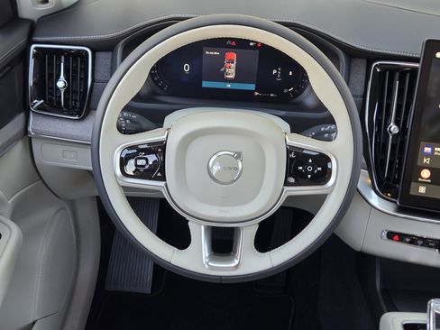 New 2026 Volvo XC90 B6 Ultra image 28