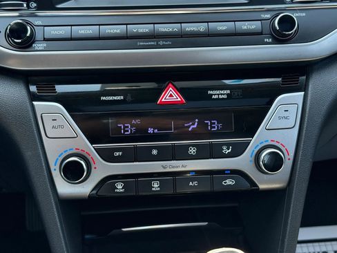 Used 2017 Hyundai Elantra Value Edition FWD image 27