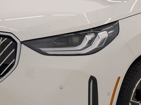 New 2026 BMW X3 xDrive30 w/ Premium Package image 11