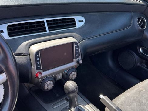 Used 2015 Chevrolet Camaro LT RWD image 14